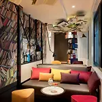 Firstname Bordeaux, Part Of Jdv By Hyatt Hotel 4*