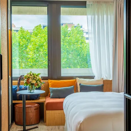 Hotel Firstname Bordeaux, Part Of Jdv By Hyatt Bordeaux