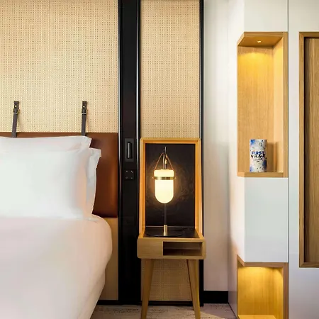Firstname Bordeaux, Part Of Jdv By Hyatt Otel 4*