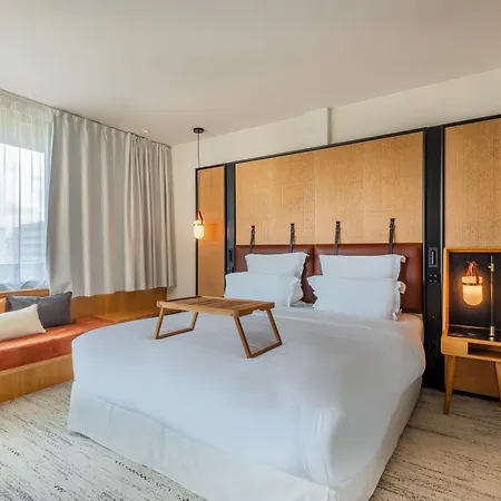 Firstname Bordeaux, Part Of Jdv By Hyatt Otel 4*